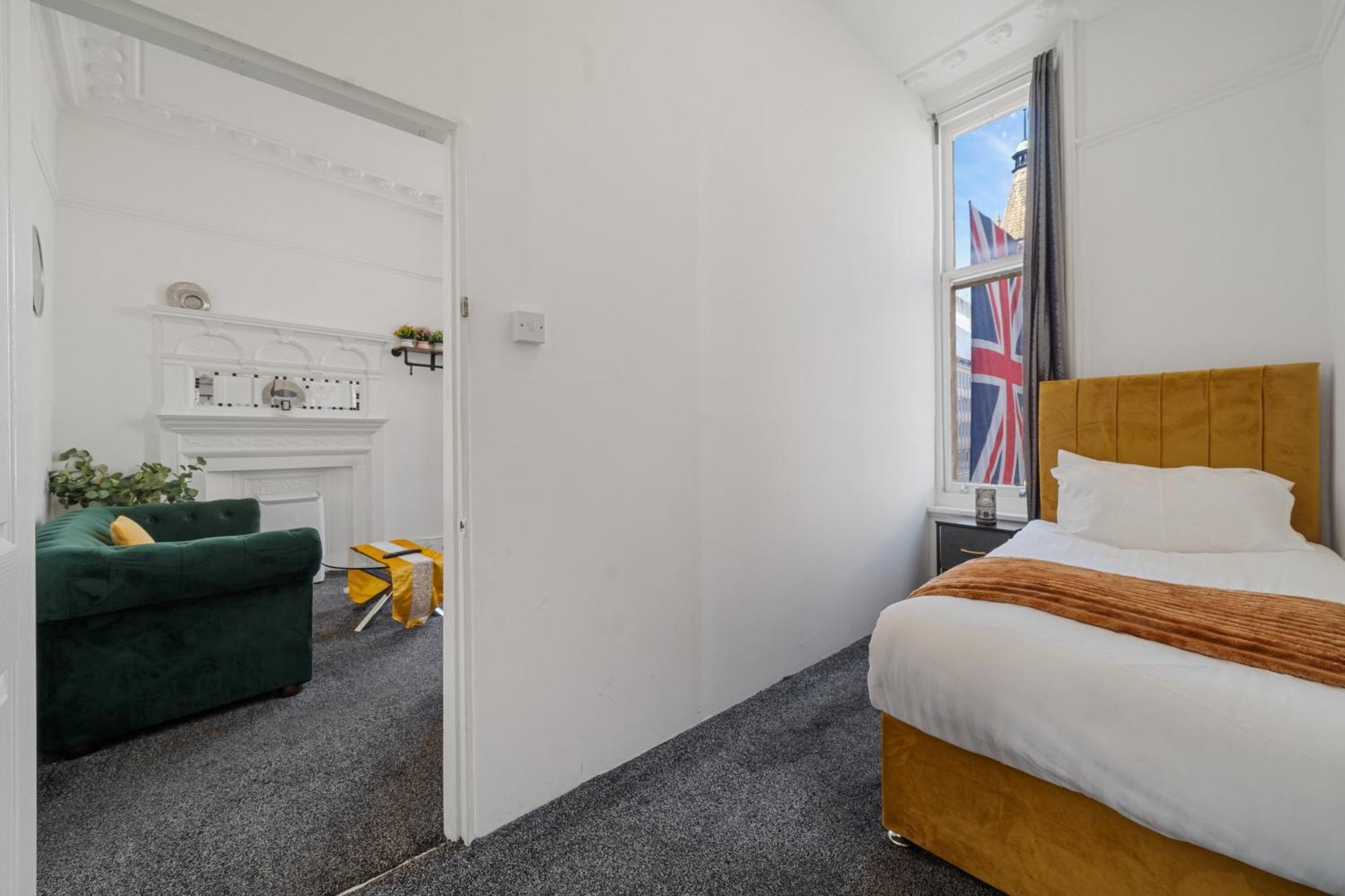 Spacious 3-Bedroom Residence In Exclusive Mayfair 7Gc 런던 외부 사진