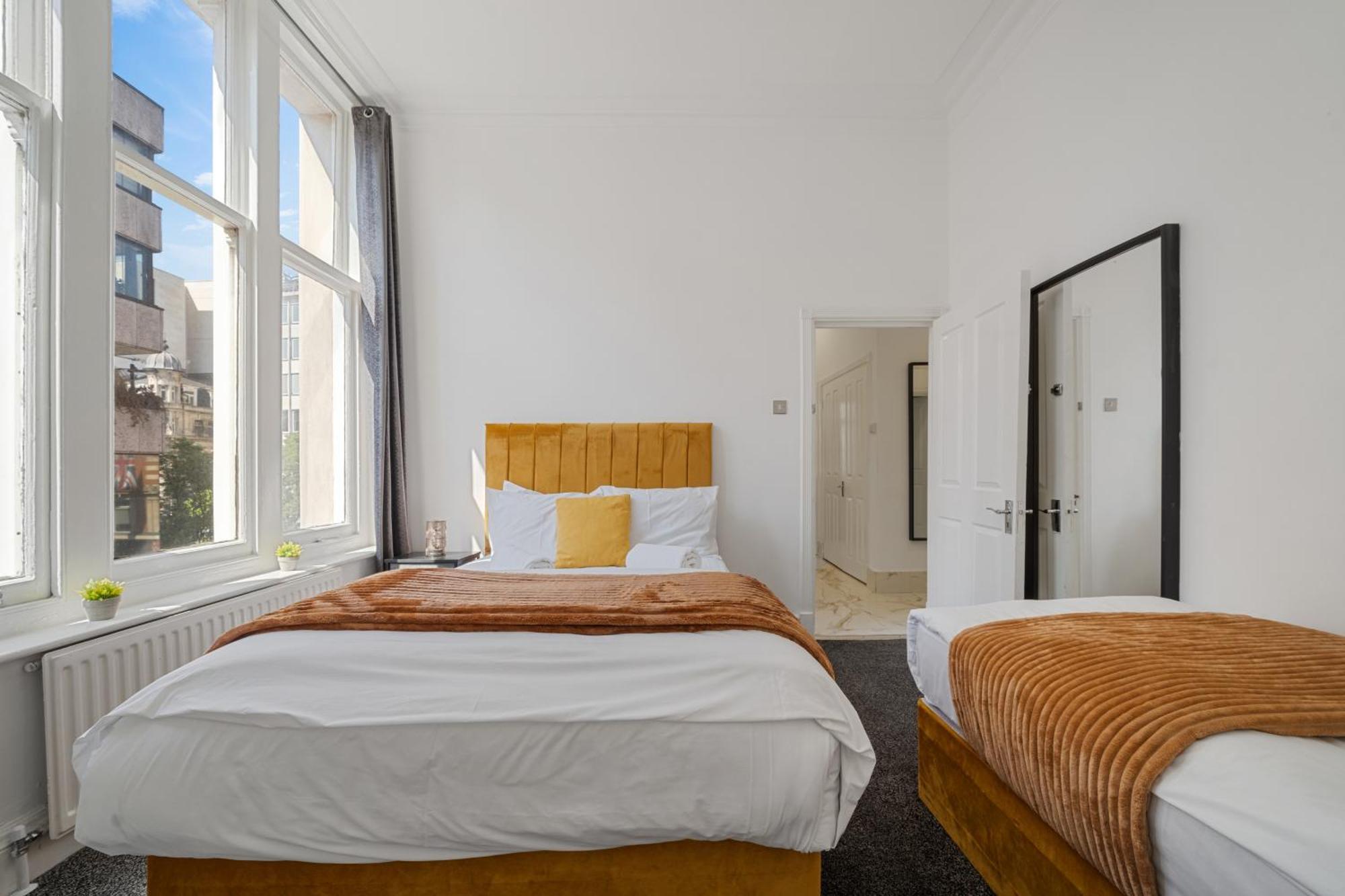 Spacious 3-Bedroom Residence In Exclusive Mayfair 7Gc 런던 외부 사진